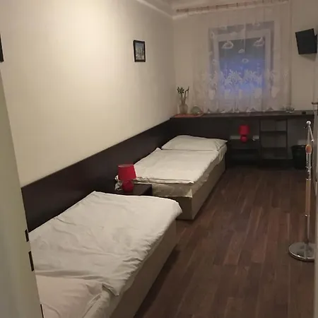 Harrys 2* Komárno